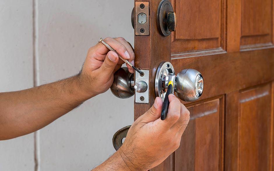 changer un barillet de porte fermée Mantes-la-Jolie